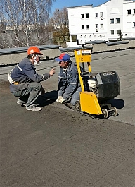 Применение бензинового резчика кровли Сплитстоун CR-1413 Loncin G390F Применение бензинового резчика кровли Сплитстоун CR-1413 Loncin G390F