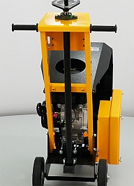 Регулировка глубины резки бензинового резчика кровли Сплитстоун CR-149 Loncin G270F Регулировка глубины резки бензинового резчика кровли Сплитстоун CR-149 Loncin G270F